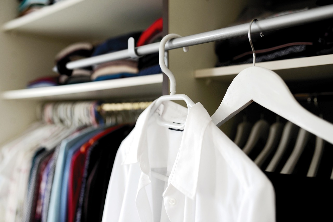 Testing clothing website for print - on - demand business model.