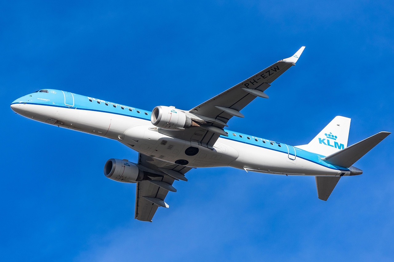 KLM customer service delay ignoring travel proof documents.