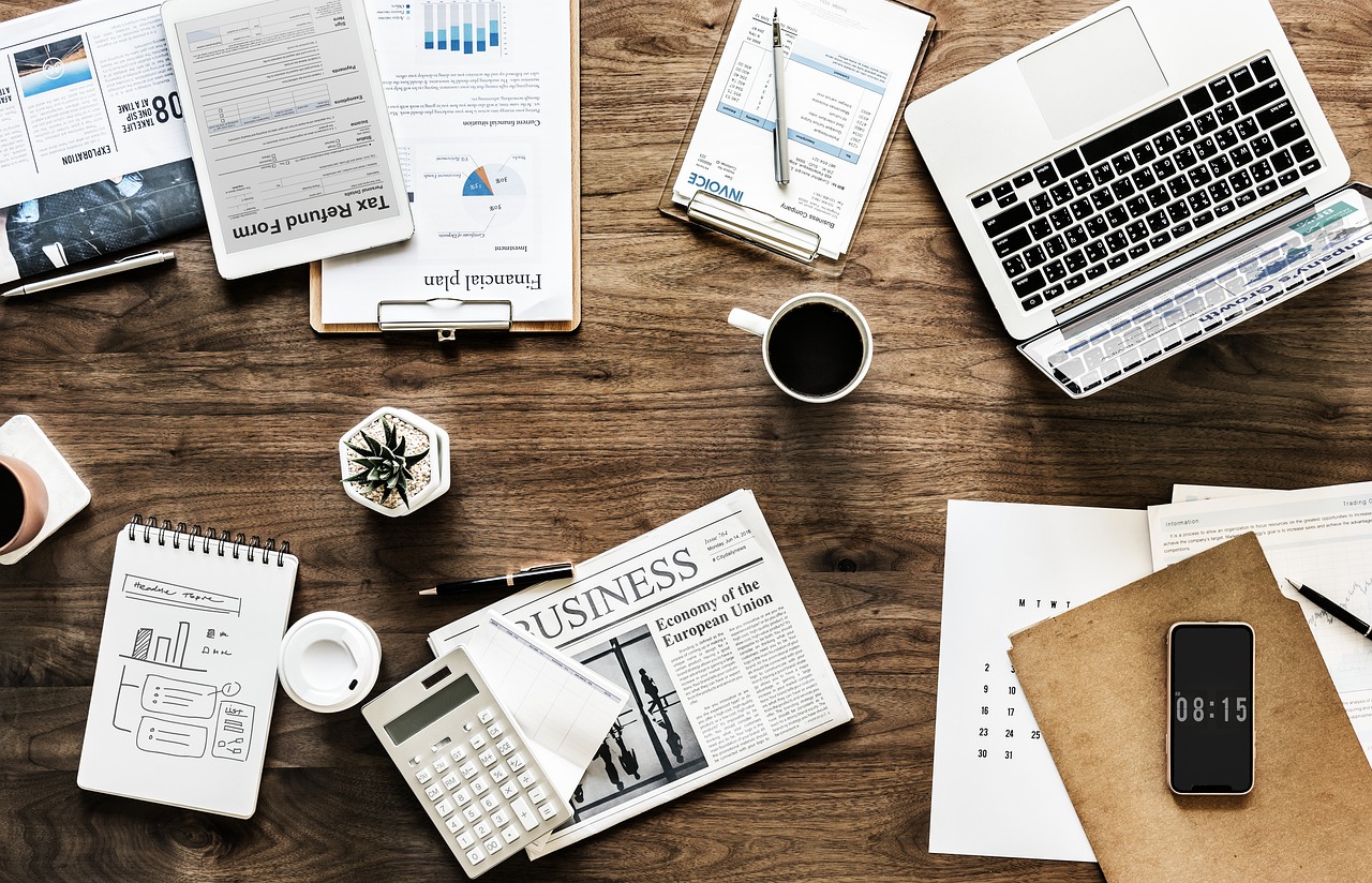 AI impact on businesses and startups explained clearly.