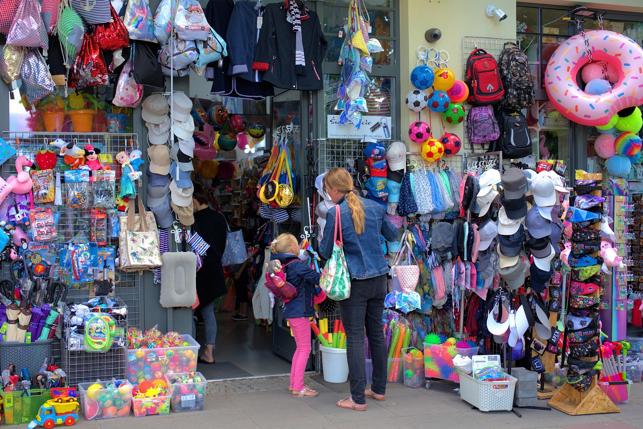 E - commerce transformation: Adapting to consumer trends.