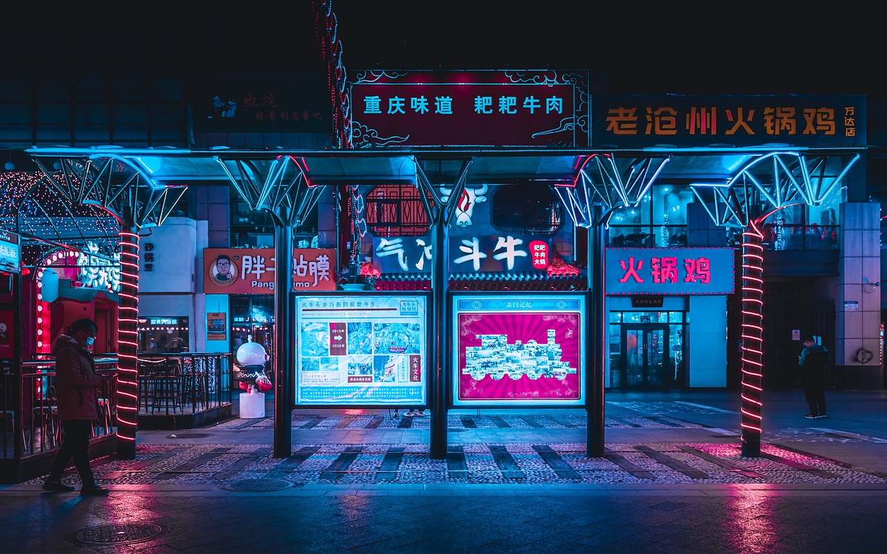 Crypto alliances and brand evolution in 2025 dynamics