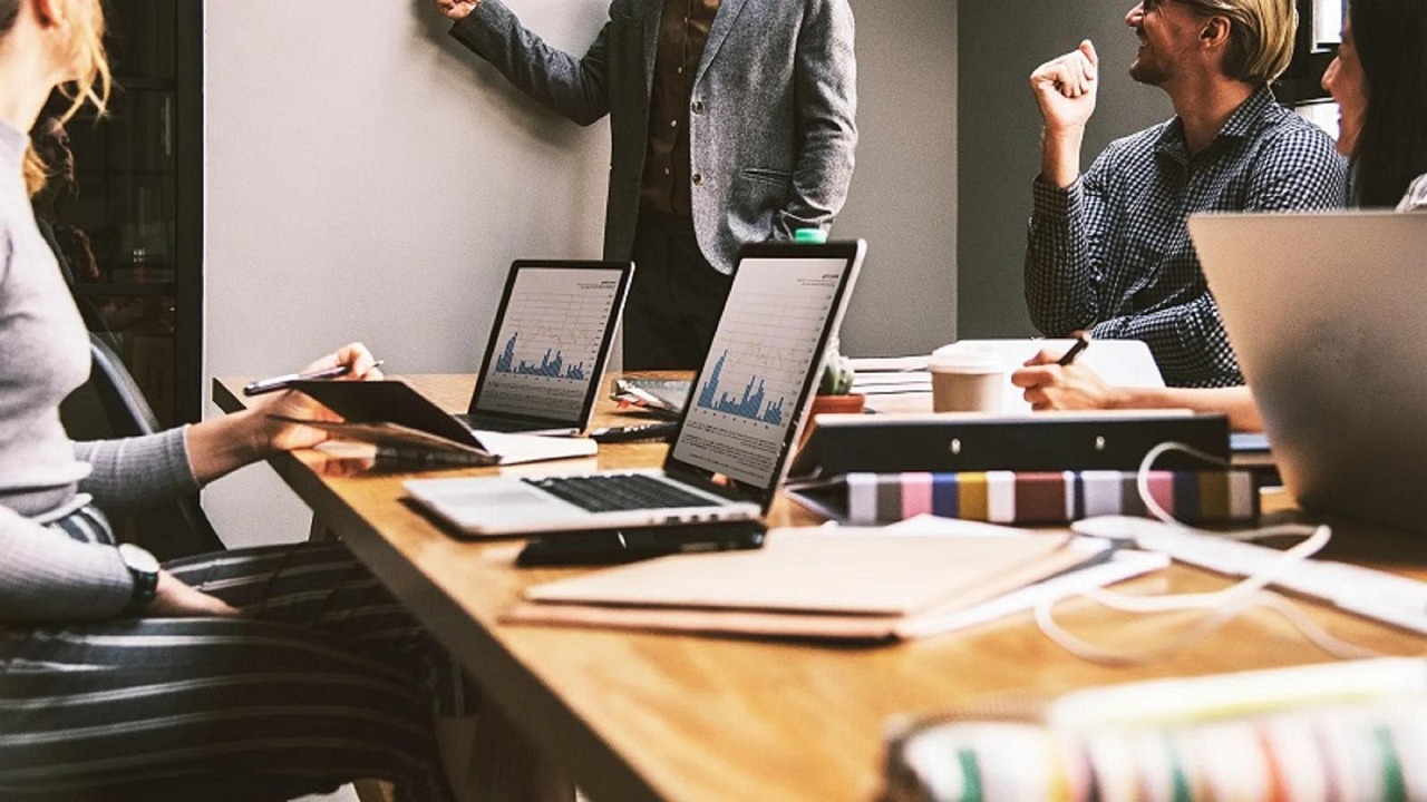Asana project management tool with clean user interface