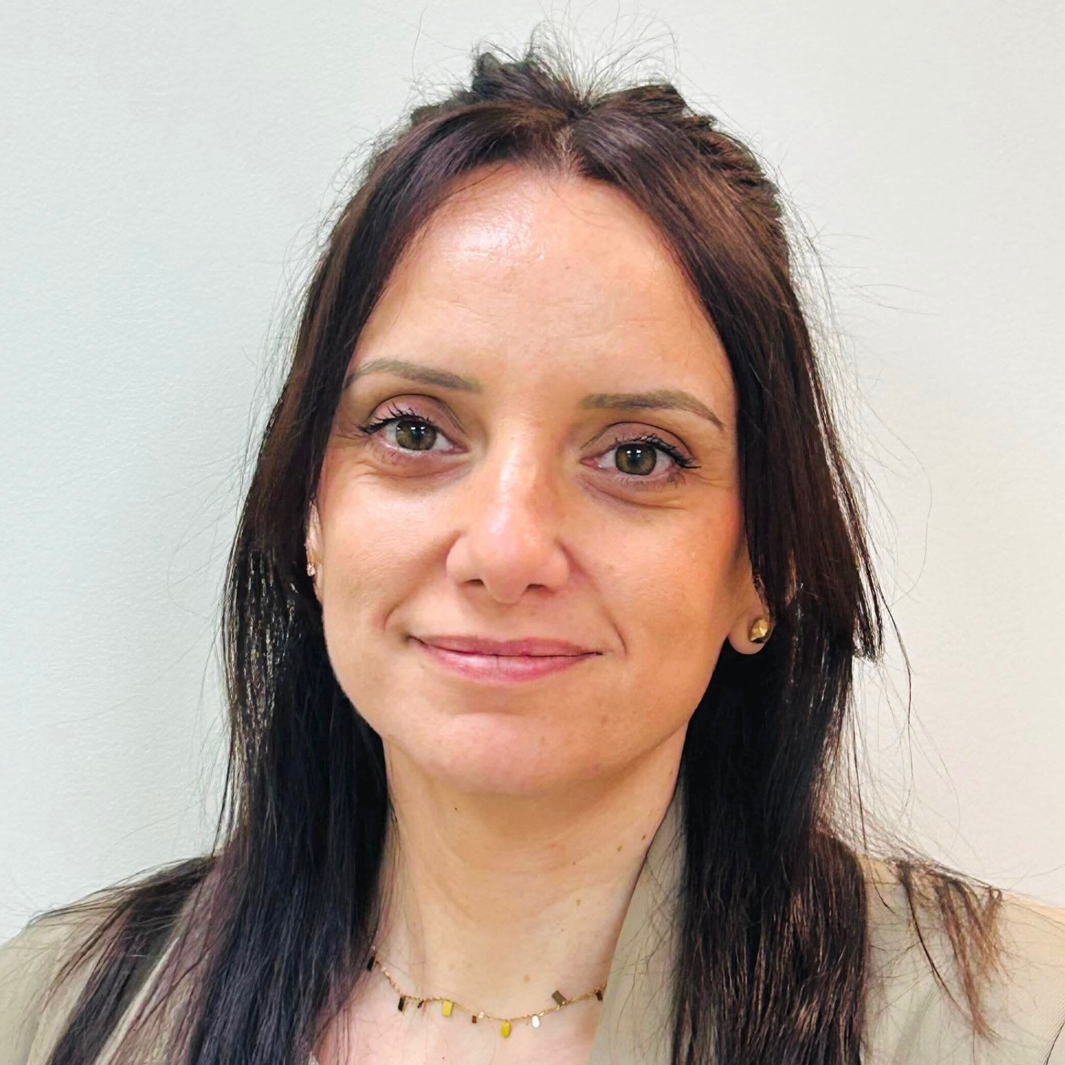 Photo d'Aurélie Assistante Dentaire Qualifiée au cabinet d'Orthodontie de la Vaunage du Docteur Yann Delage à Calvisson