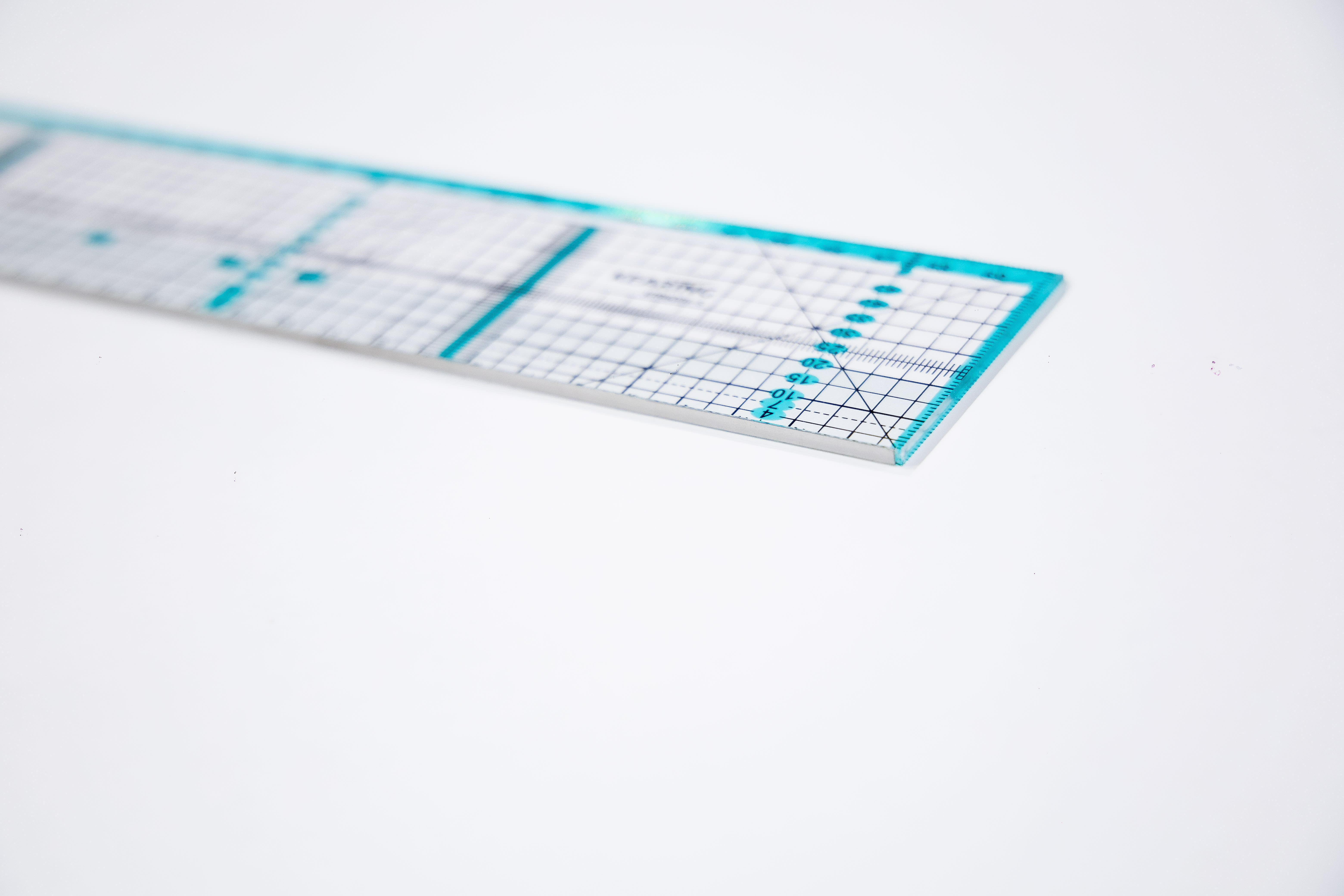 Kearing Metal Edge Ruler - Side View