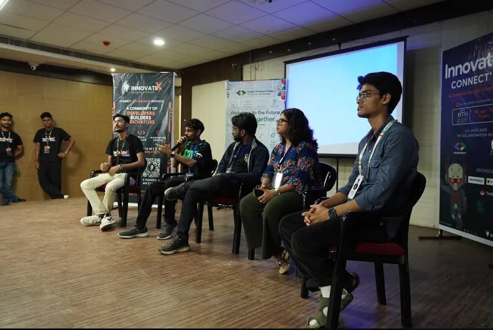 Pannel Discussion b/w Speakers, Organisers & Audience