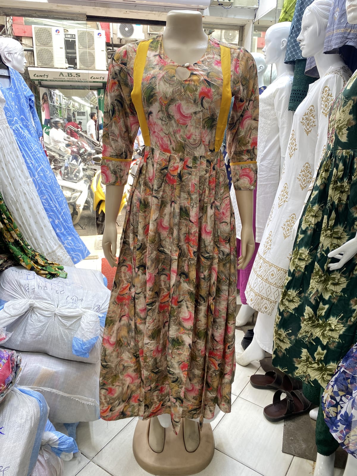 Style 1490 image 9