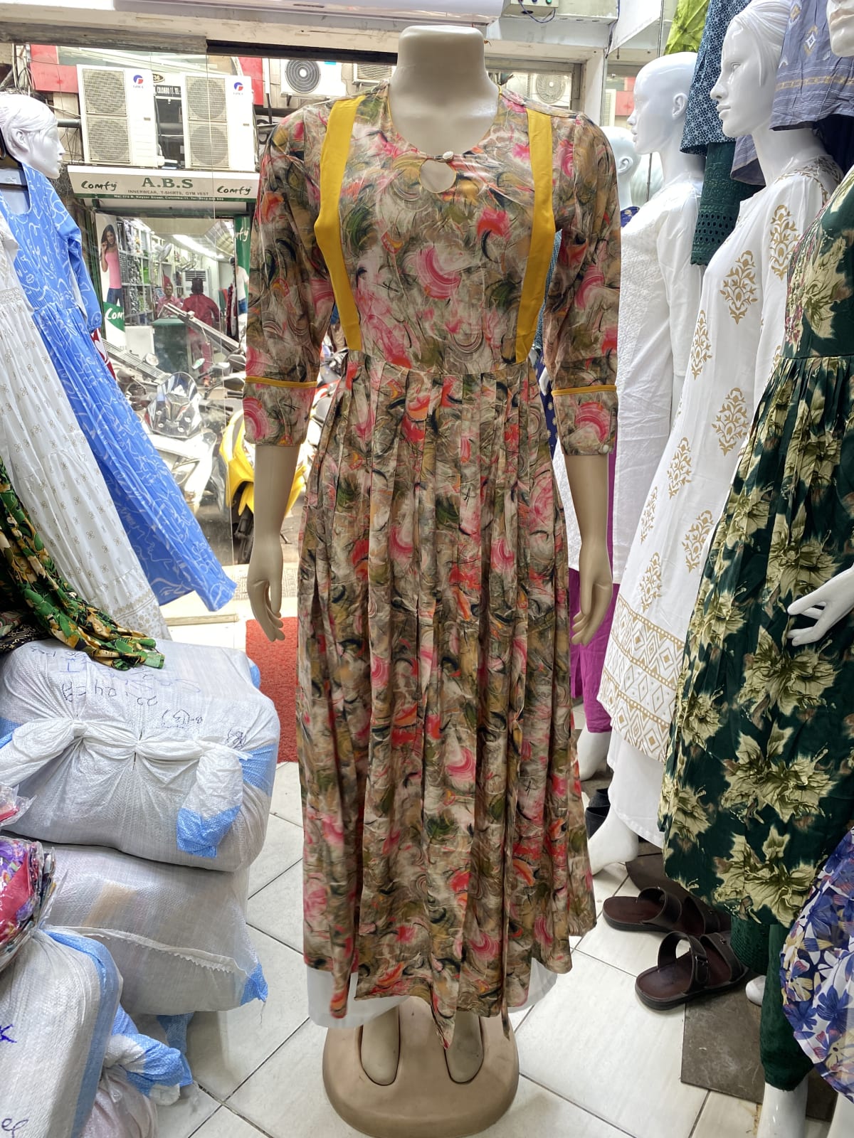 Style 1490 image 10