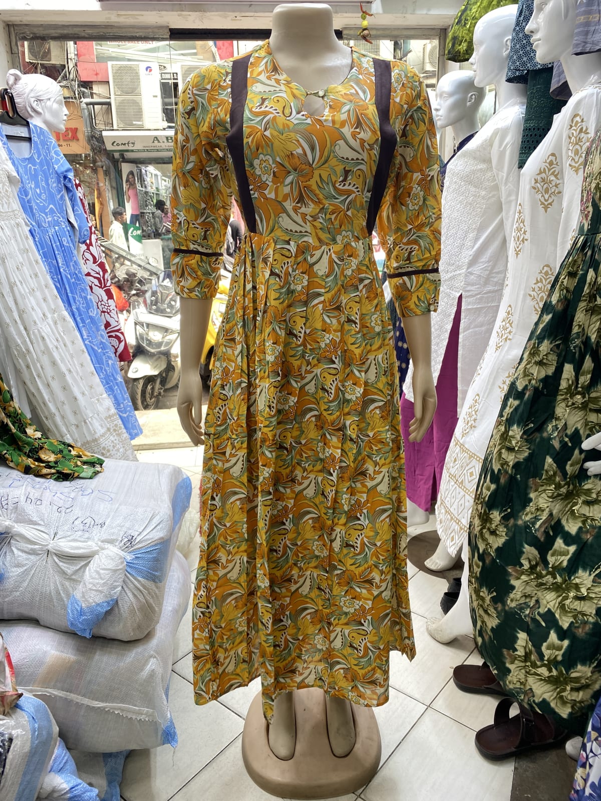 Style 1490 image 11