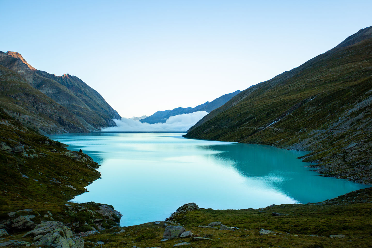Sommerbild Mattmark Stausee