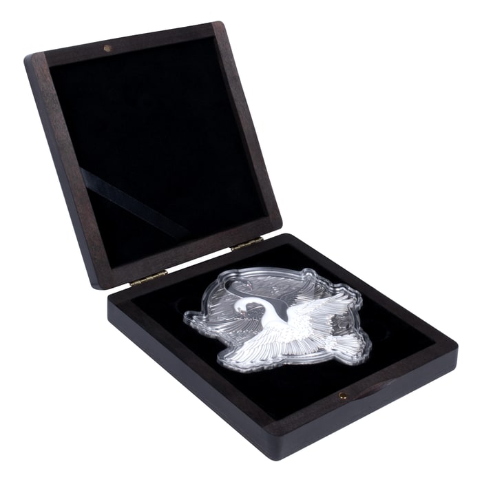 2026 500g Samoa Black & White Swan.999 Silver Antiqued Coin