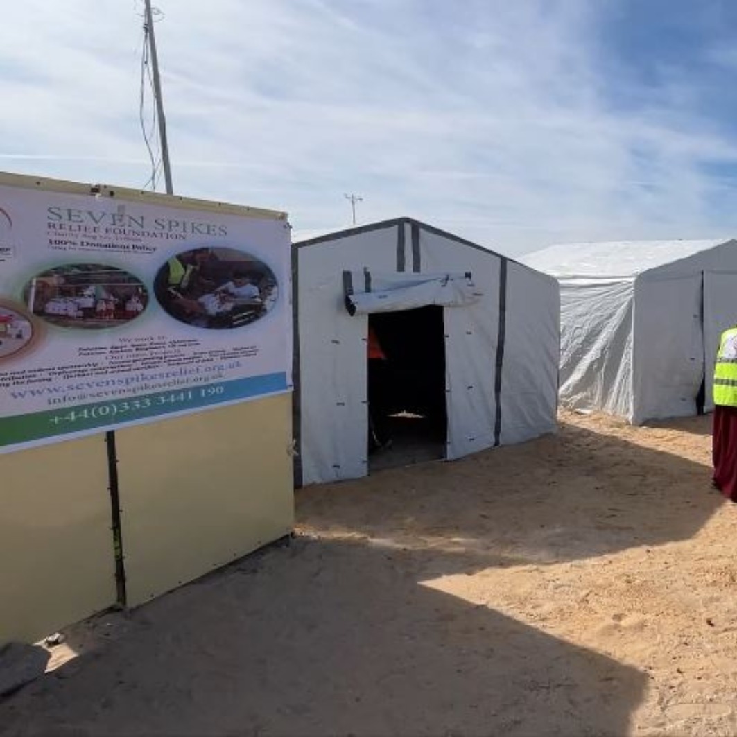Sturdy Water-Proof Tents in Gaza