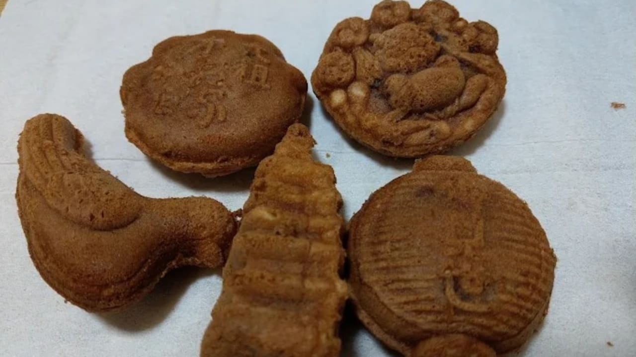 Kimuraya Ningyo-yaki Main Store - View 2