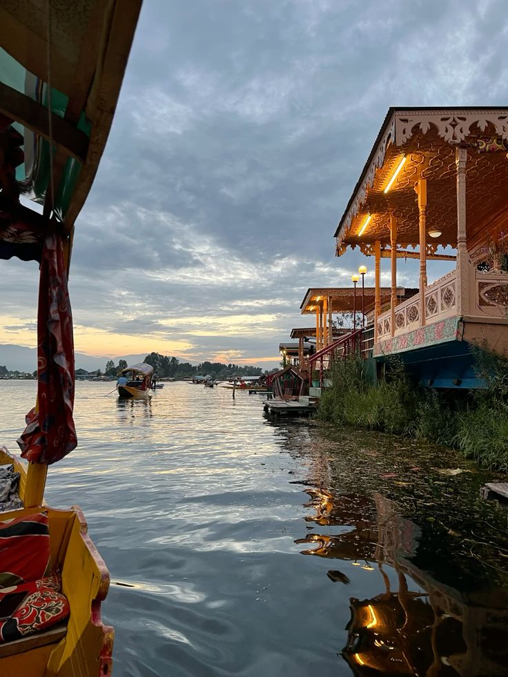 Kashmir Honeymoon Special