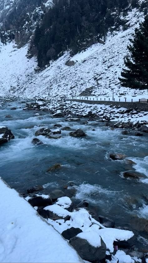 Kashmir Winter Wonderland