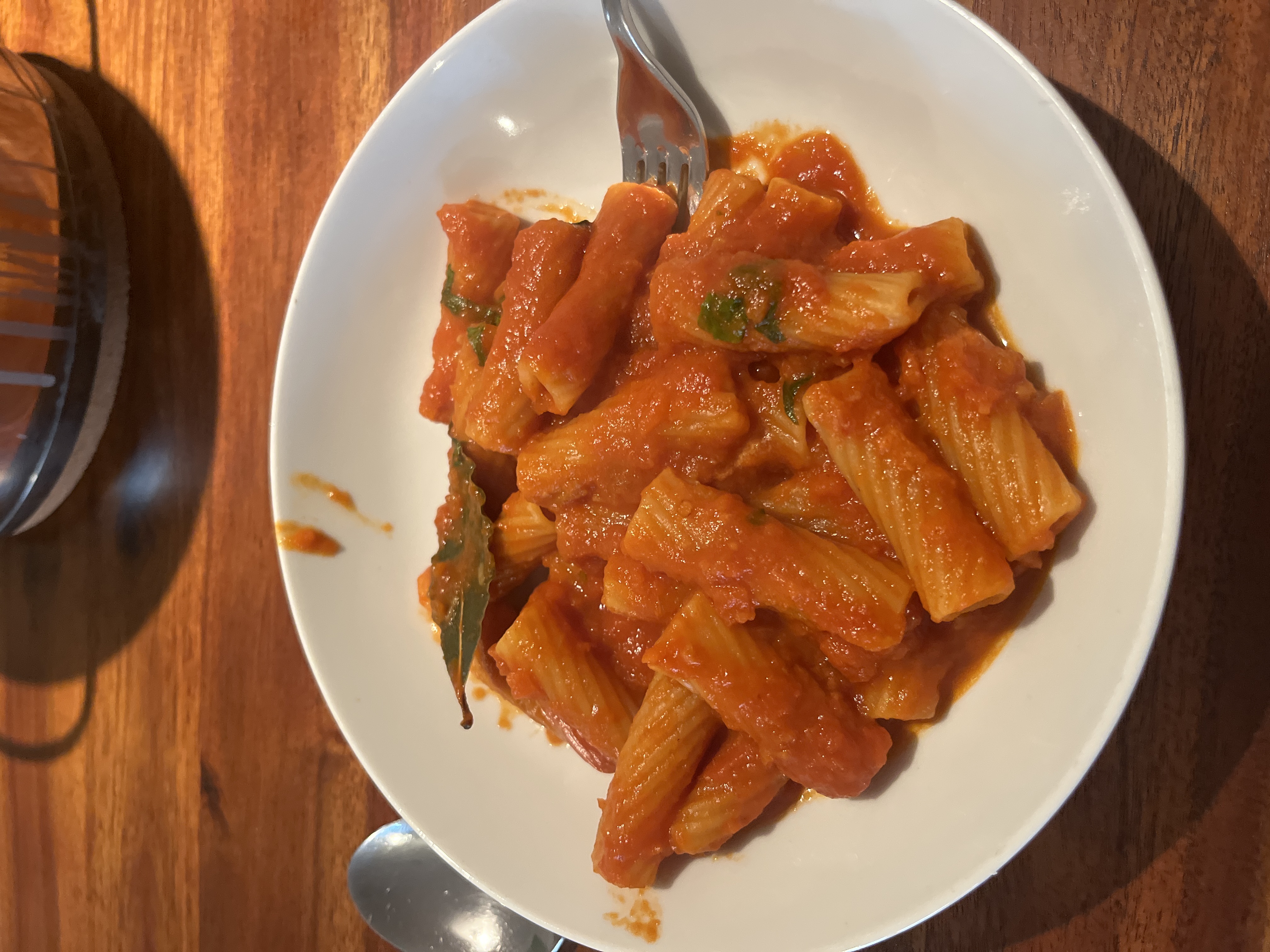 Rigatoni mit Tomatensoße