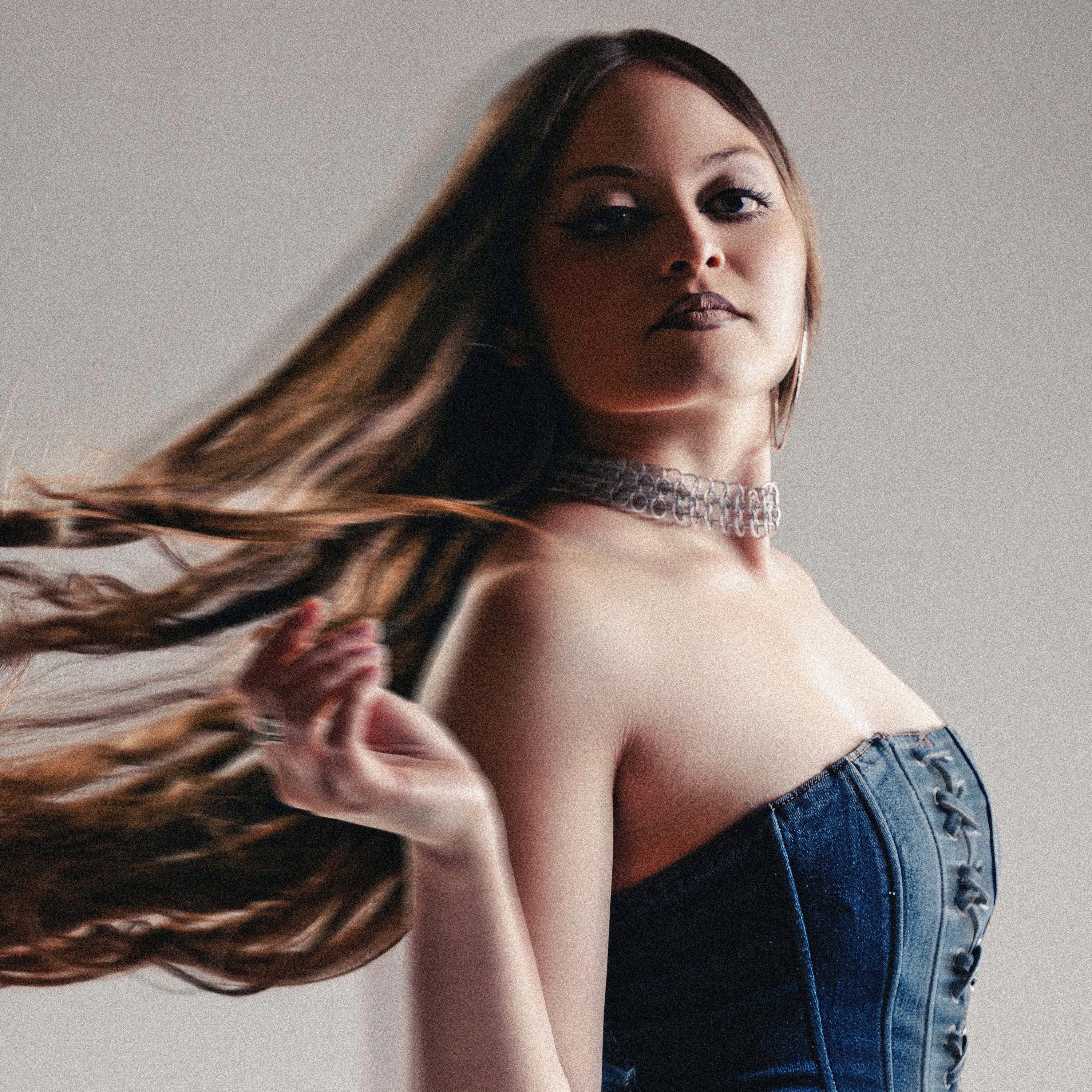 Amanda Chloe, Worthy cover