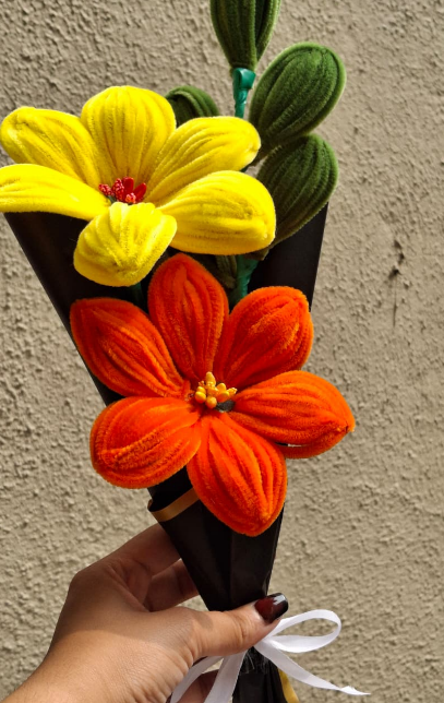 2 Flower Bouquet