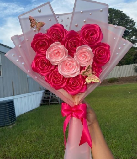 Ribbion Flowers Bouquets