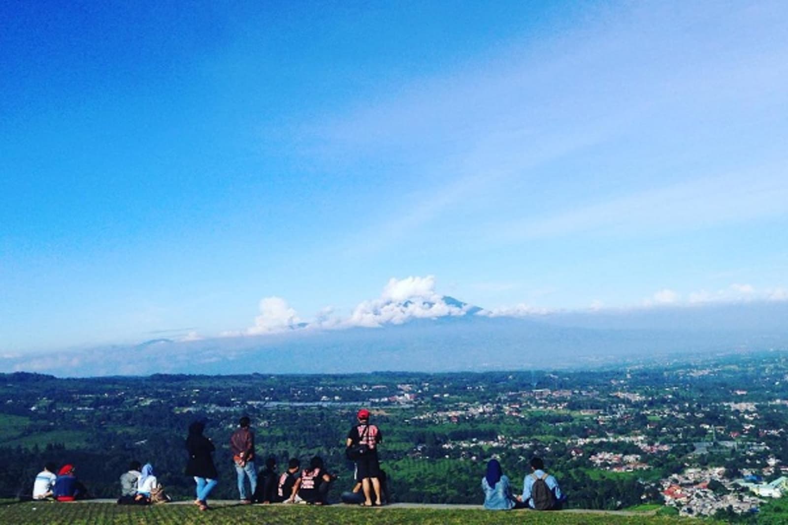 Foto Bukit Gantole Paralayang Puncak