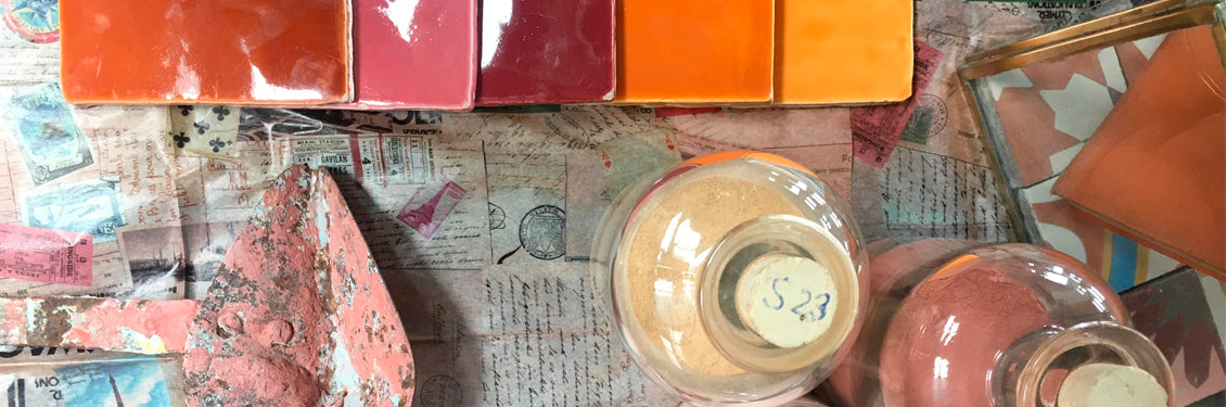 Spanische Fliesen in lebendigen Farben
