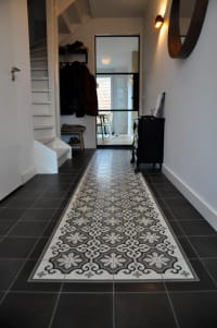 Gris 18 Border