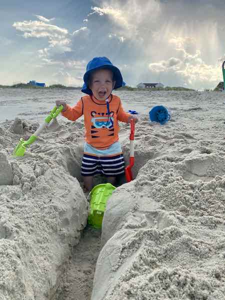 best outdoor toys for one year old bucket and shovel