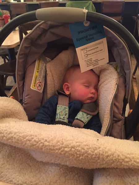Top Baby Travel Essentials : New Mom Packing List