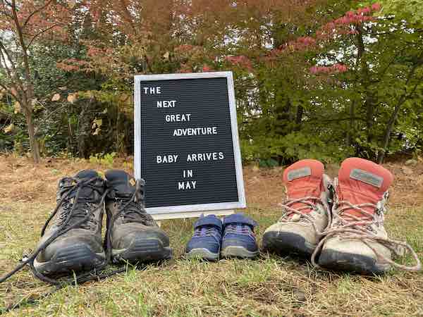 way to announce pregnancy to family for the hikers