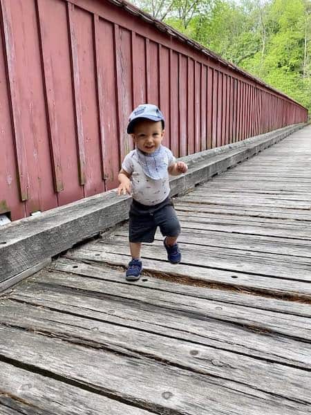 how early can a toddler start to hike