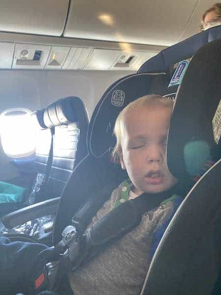 sleeping 1 year old on plane ride