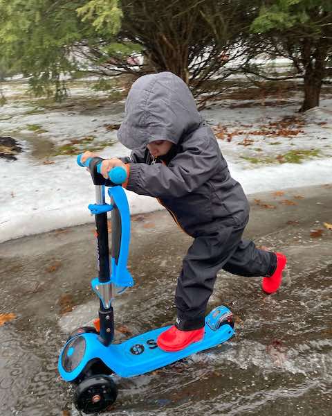 Best Toddler Rain Gear: Toddler Rain Pants, Rain Coats and Rain Boots