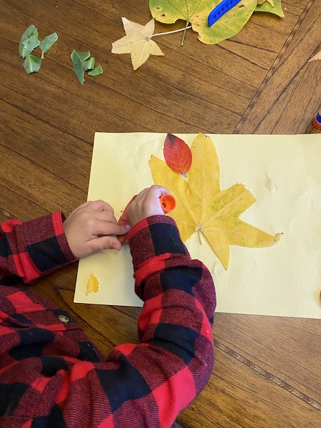 Toddler Arts and Crafts Thanksgiving Turkeys