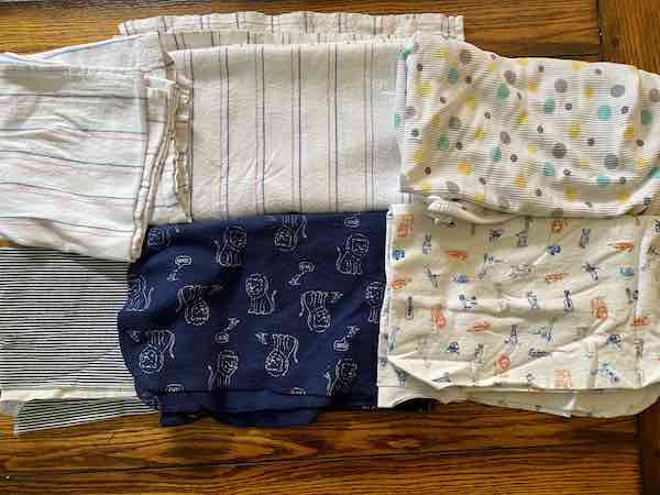 Receiving Blankets vs Swaddle Blankets: Do You Need Both for Baby?