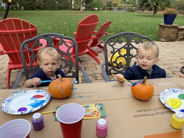 outdoor fall activities for toddlers painting pumpkins