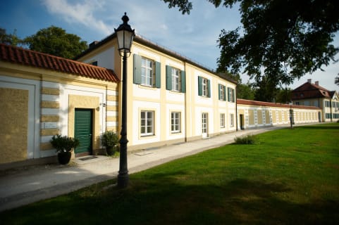 Schlosspalais No. 1