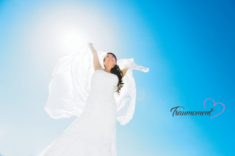 Traumoment Brautmode & Accessoires
