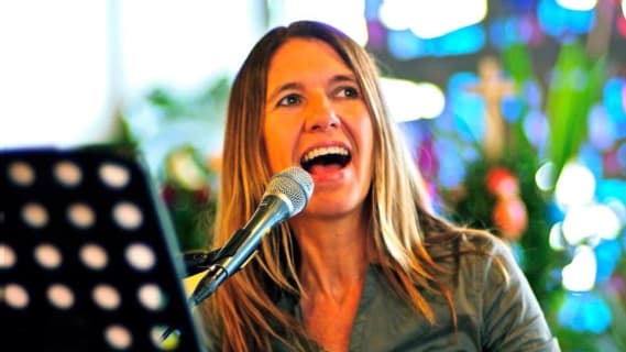 Evie Sturm / Music4U