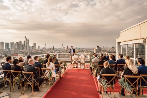 Heiraten in Sachsenhausen mit wunderschöner Dachterrasse