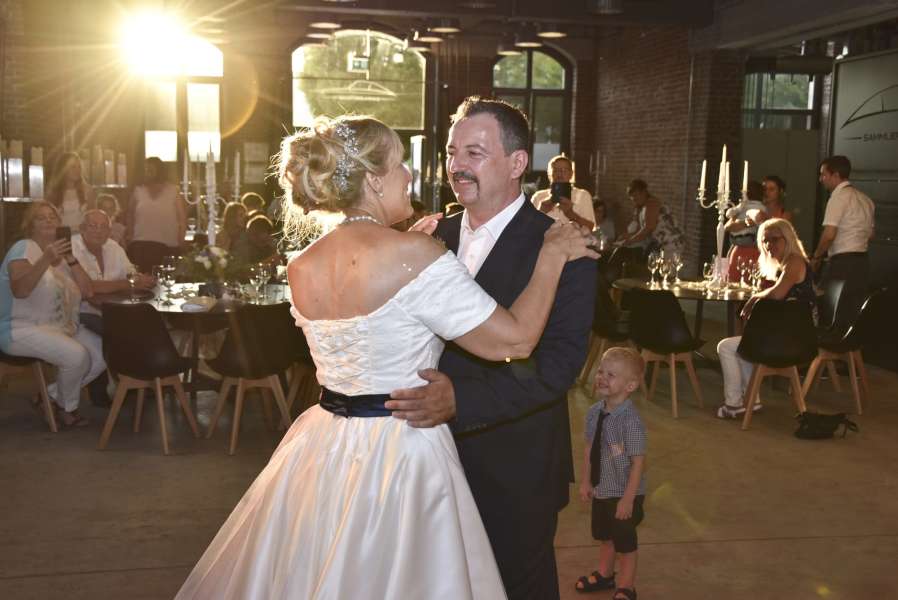 Event Vermietung NRW | Foto- Videografie •Foto- Videobox •Eventmodule-Fotobox in Kamp-Lintfort