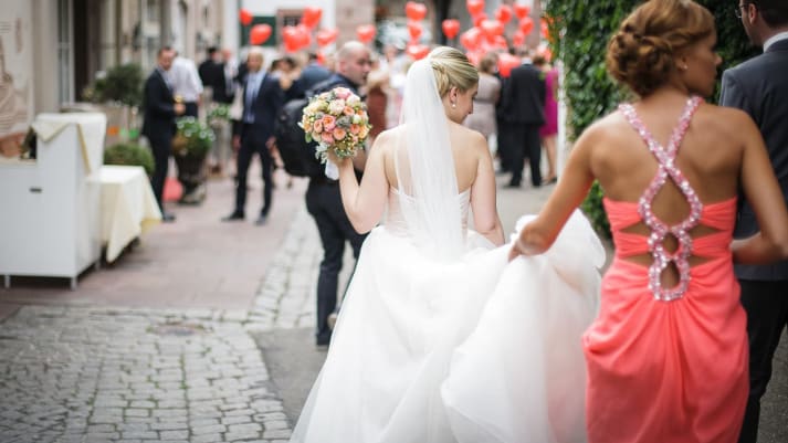 Liebreiz Feine Braut Abendmode Gernsbach Hochzeitsportal24