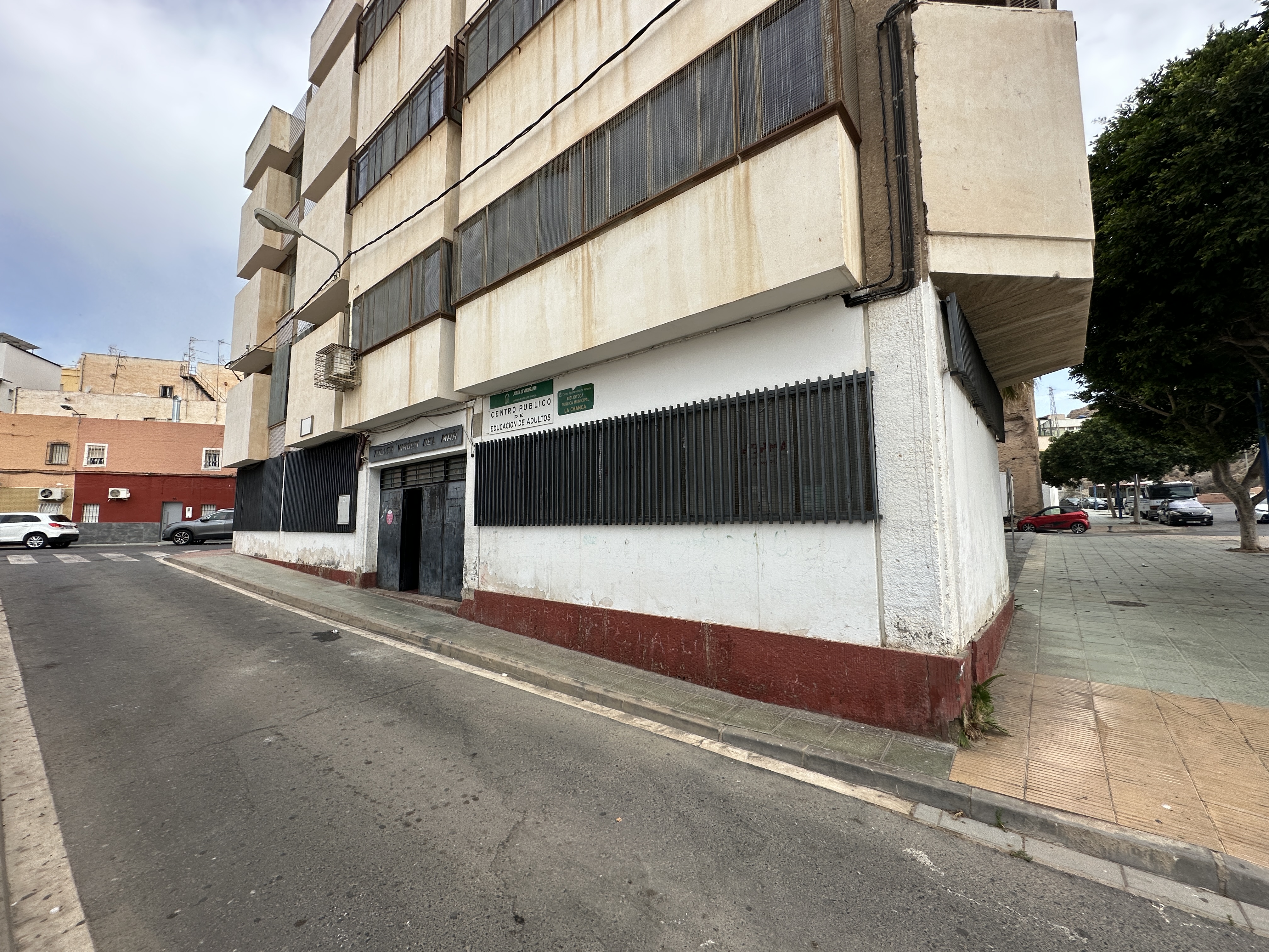 La mejora inaplazable del Centro de Educación Permanente de La Chanca, exigencia del PSOE a la alcaldesa en el próximo Pleno