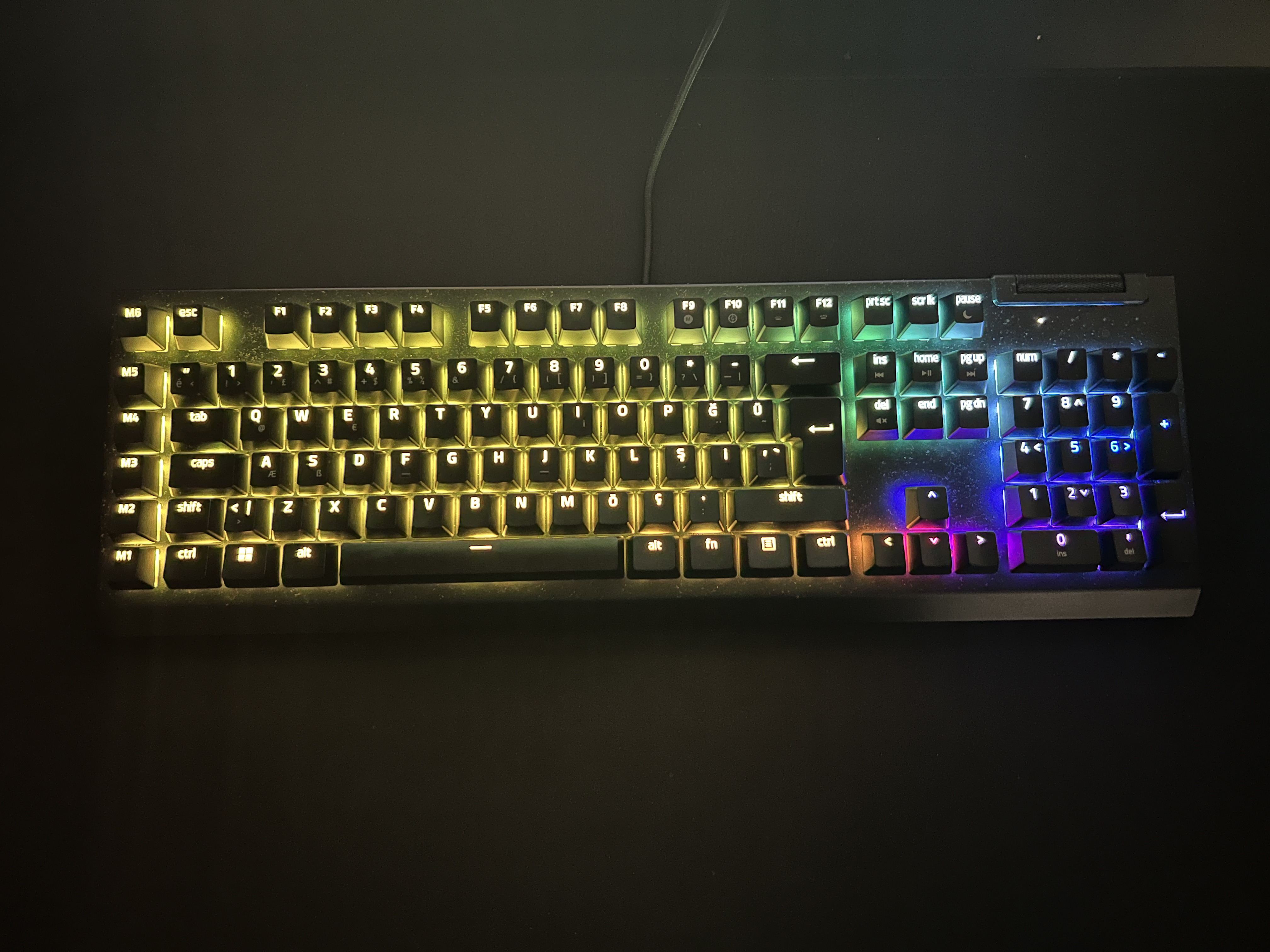 Razer Blackwidow v4 X İnceleme Fotoğrafı