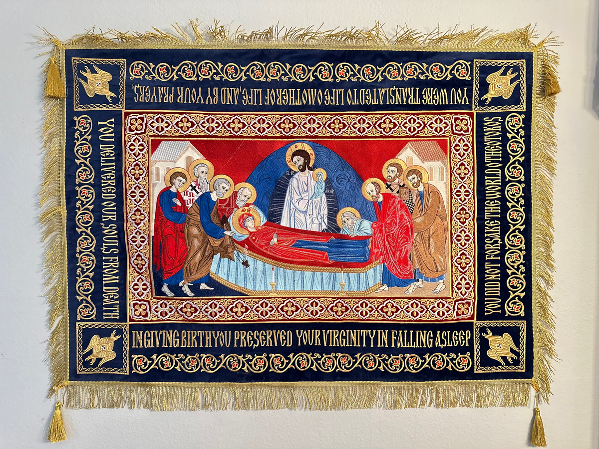 Epitaphios, Shrouds