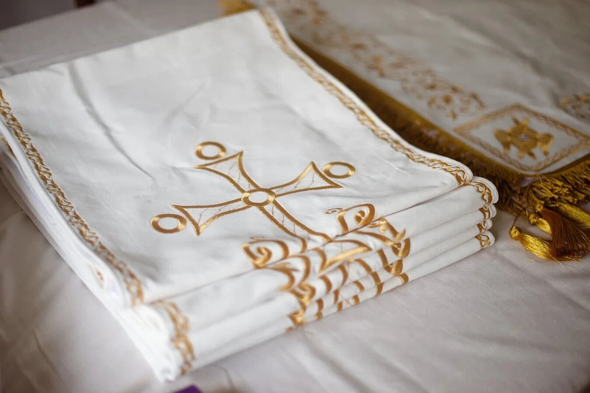 Embroidered Velvet Analogion Cover - White Gold