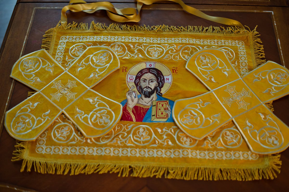Divine Elegance Chalice Cover Set with Christ Icon — photo 4