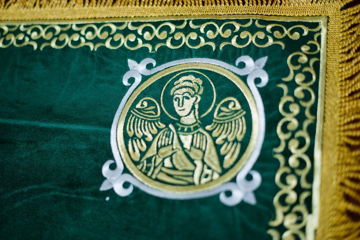 Fringed Chalice Covers with Ribbons - Book of Kells Design — photo 12