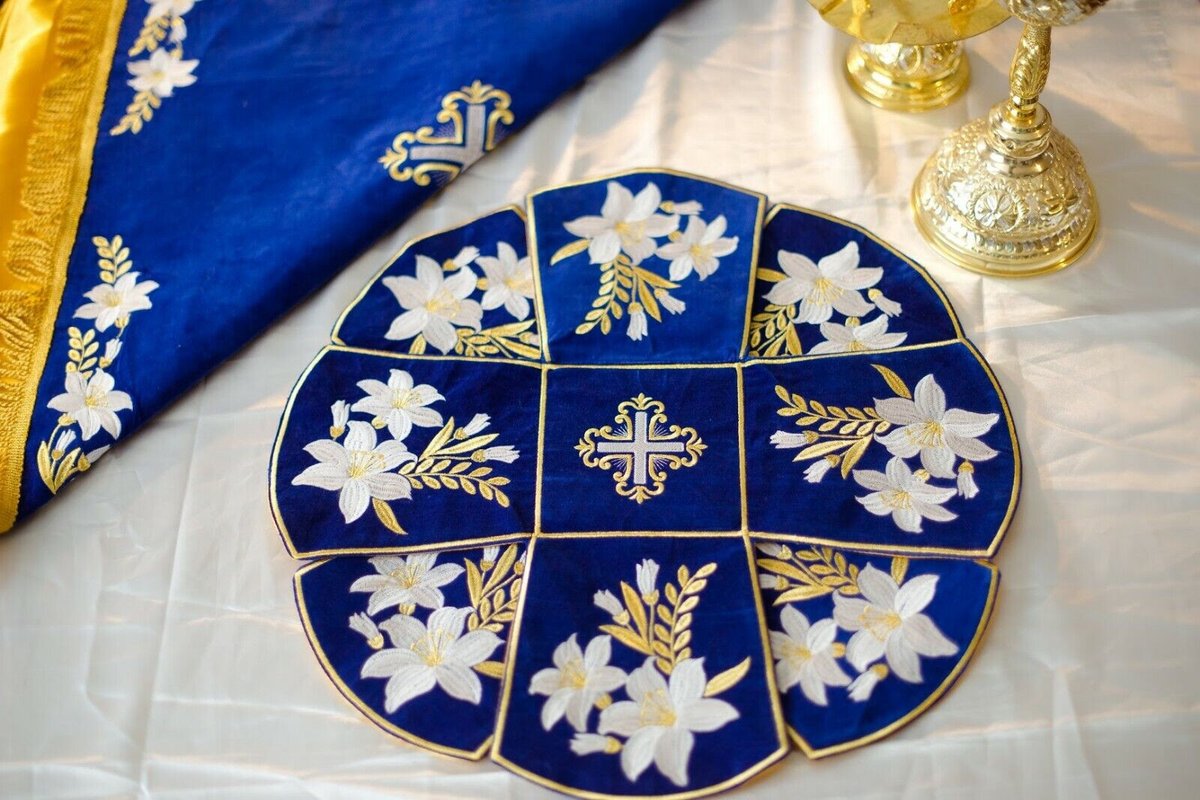 Elegant Blue Chalice Covers with Lily Embroidery Set — photo 7