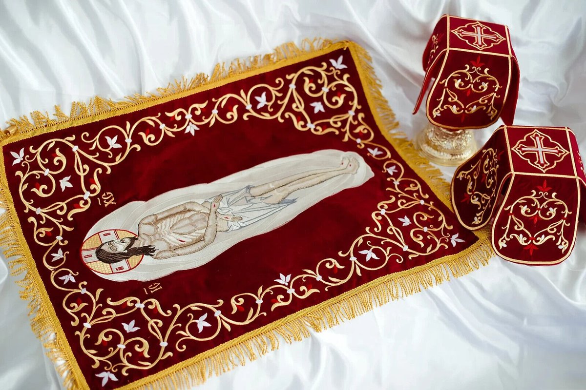 Burgundy Velvet Chalice Cover Set with Christ Icon — photo 2