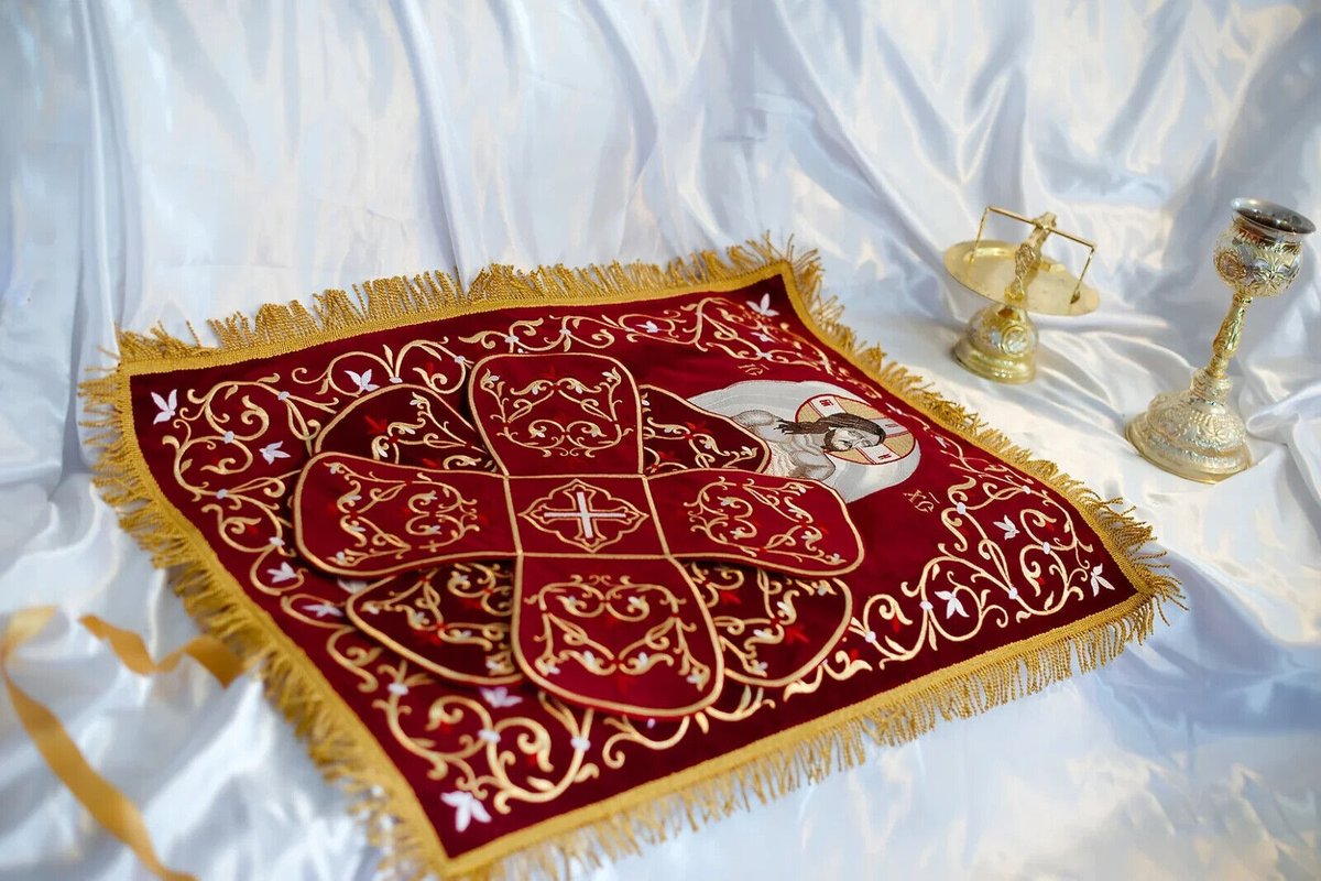 Burgundy Velvet Chalice Cover Set with Christ Icon — photo 6