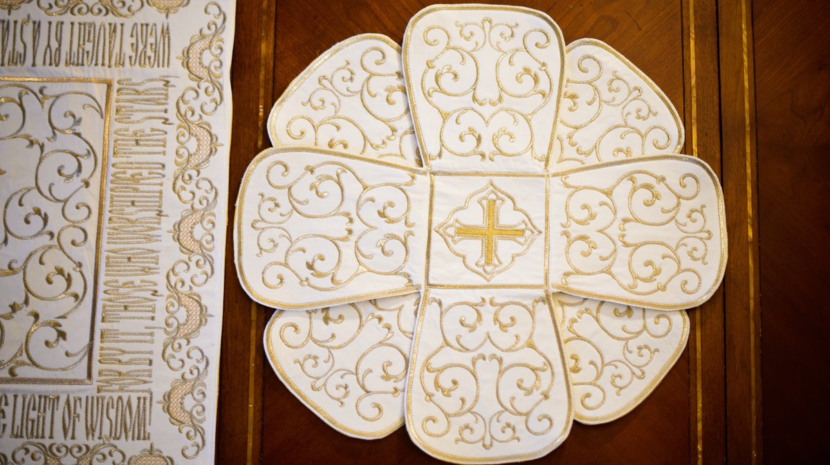 Nativity Embroidered Chalice Cover Set — photo 6